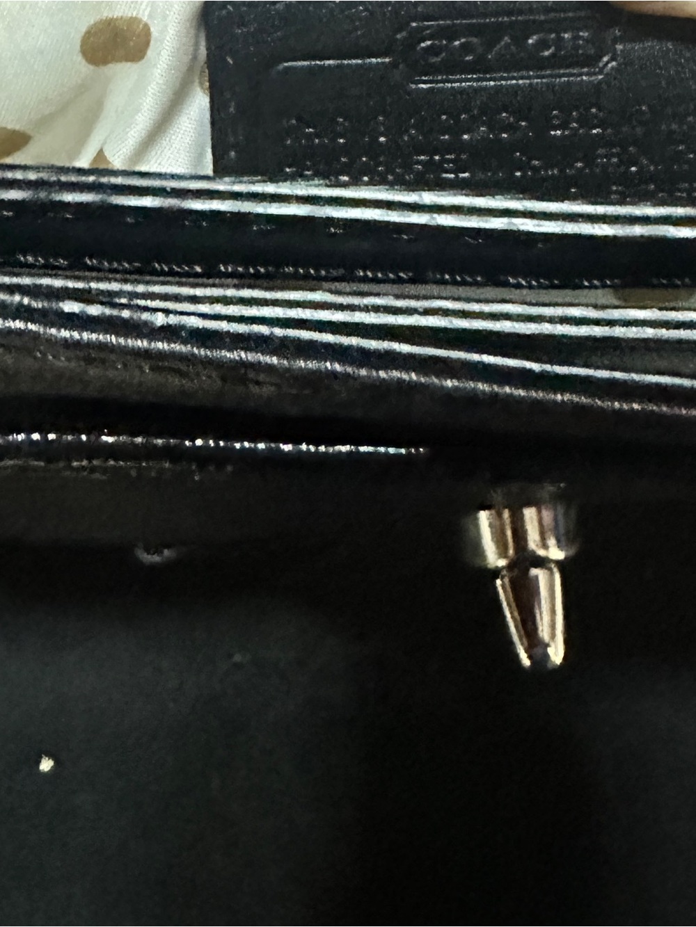 Classic Black Leather Shoulder Bag-Coach brand-#556 - Picture 2 of 3